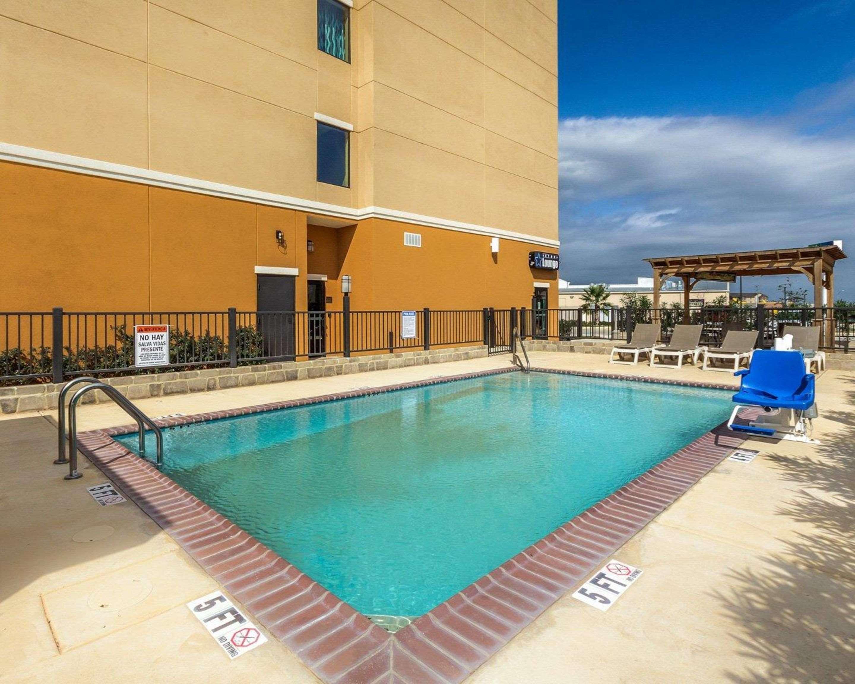 Comfort Suites Cotulla Near I-35 Exteriör bild